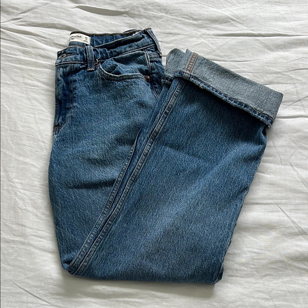 Abercrombie Curve Love Baggy Low Rise Jeans